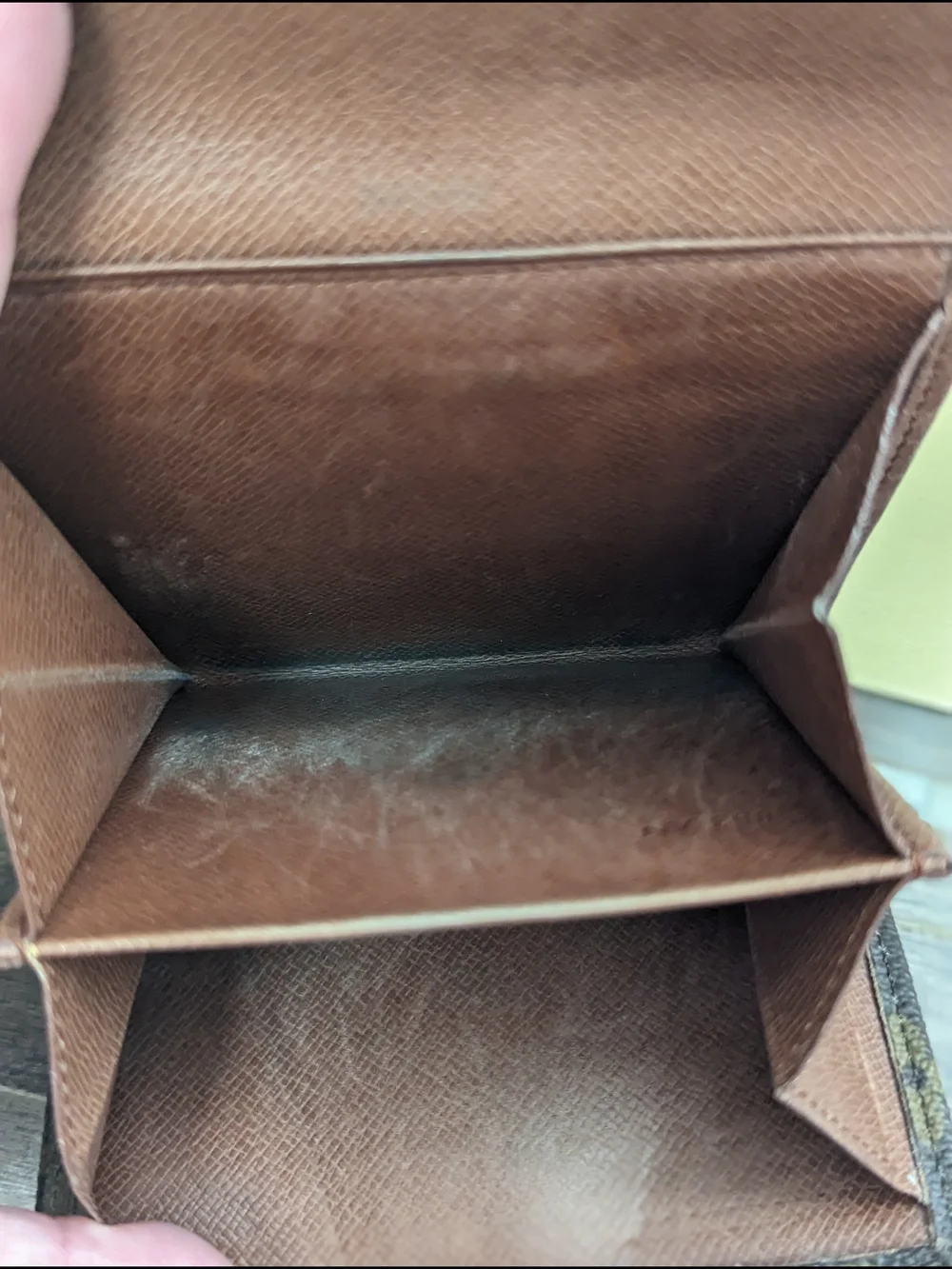 100% Authentic Louis Vuitton Victorine Monogram Wallet W/COA